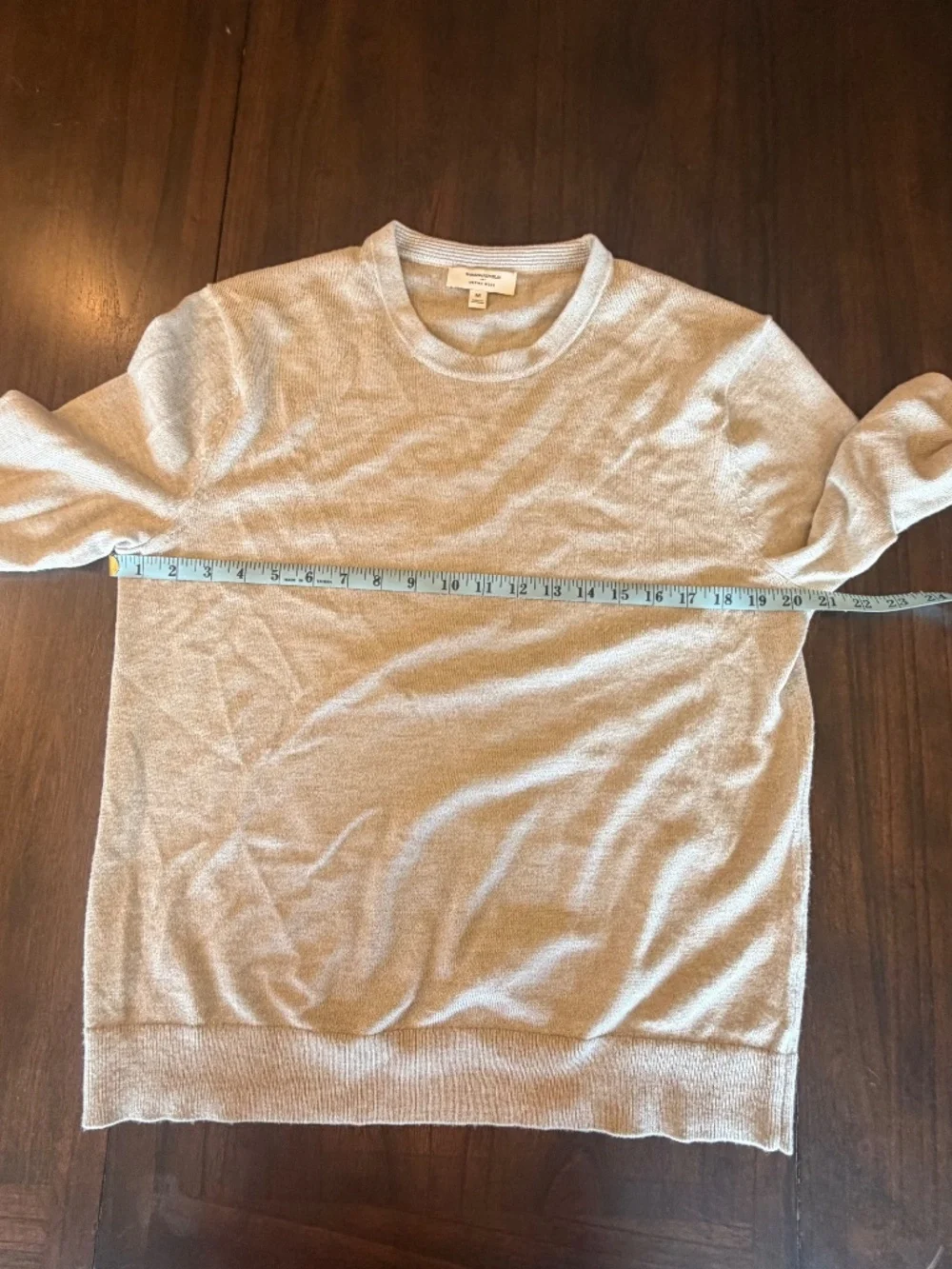 Banana Republic Merino Wool Tan Lightweight Crewneck Sweater, Size Medium